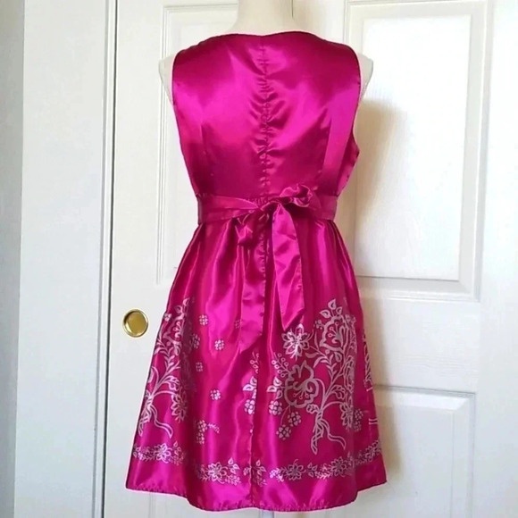 Forever 21 | Fuchsia V-Neck Floral Printed Dress - Picture 3 of 11